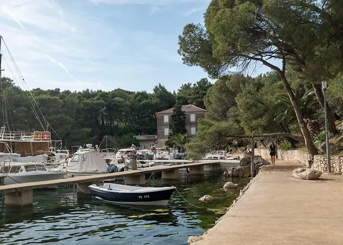 With Breathtaking Views Мандре